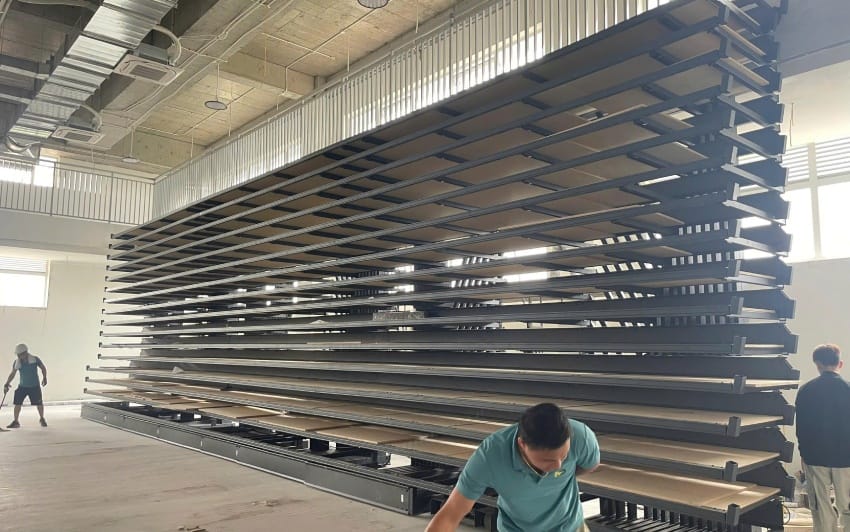 Hình ảnh mặt trước khối ghế đang lắp đặt