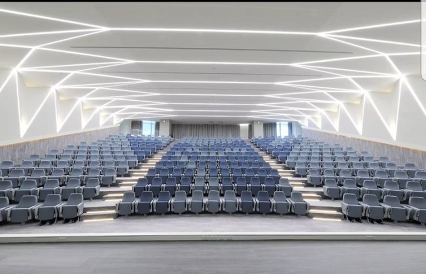 Ghế hội trường cấp cao MD-700 sau khi được lắp đặt hoàn thiện